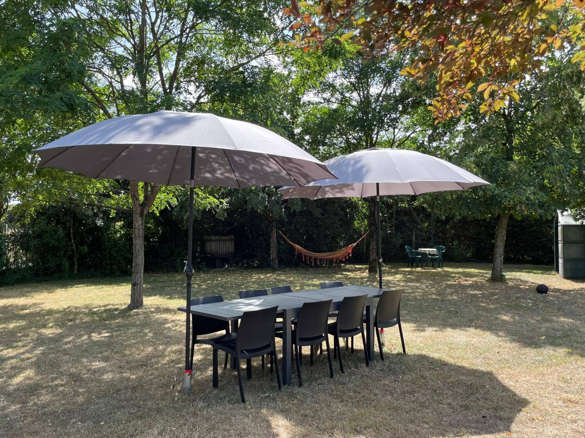 Le Clos Des Trois Provinces, Zoo De Beauval 누와예-쉬르-셰르 외부 사진